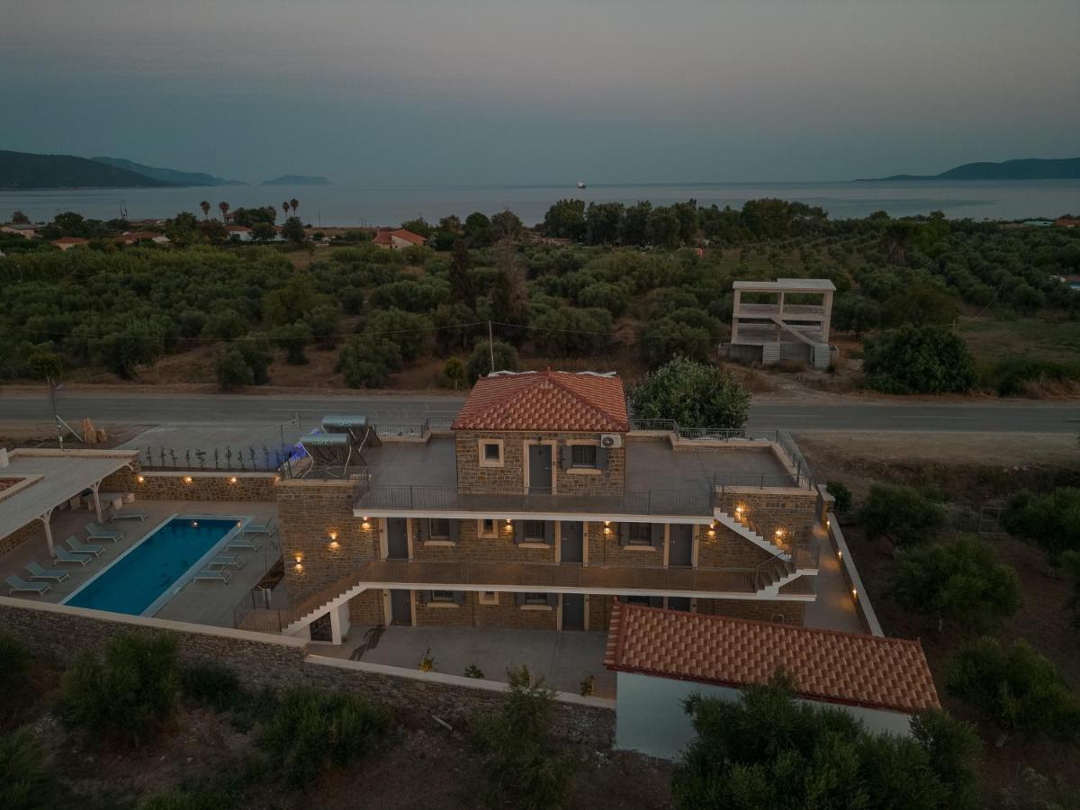Lithos Suites Финикунда Екстериор снимка