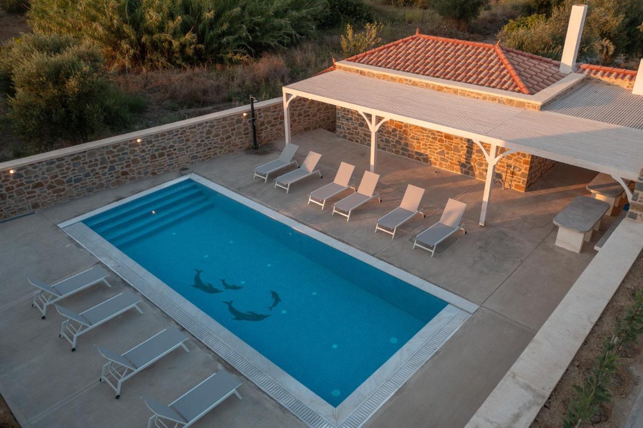 Lithos Suites Финикунда Екстериор снимка