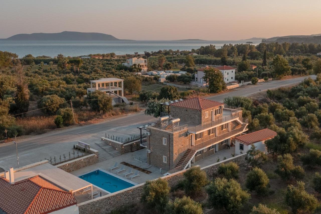 Lithos Suites Финикунда Екстериор снимка