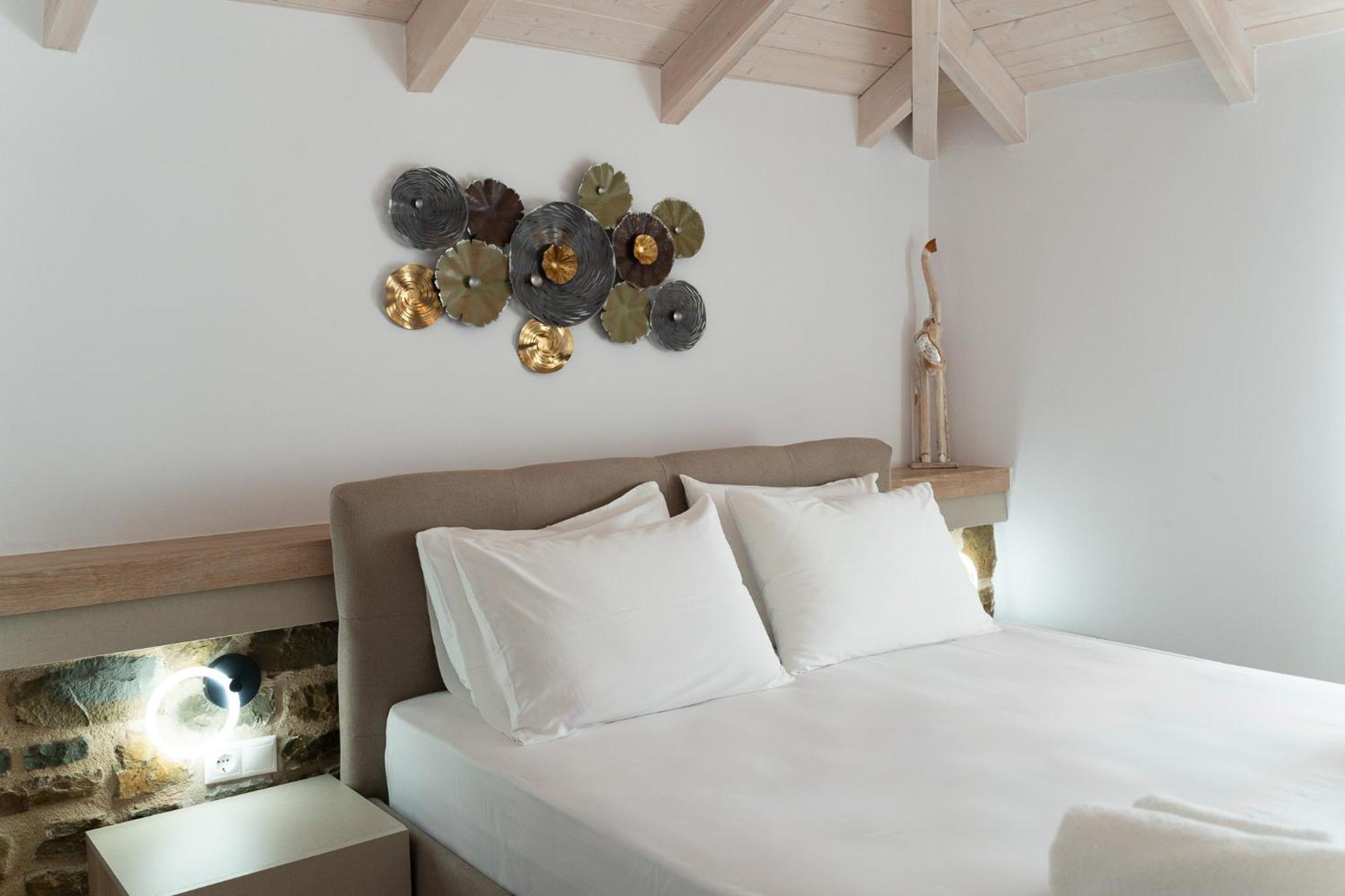 Lithos Suites Финикунда Екстериор снимка